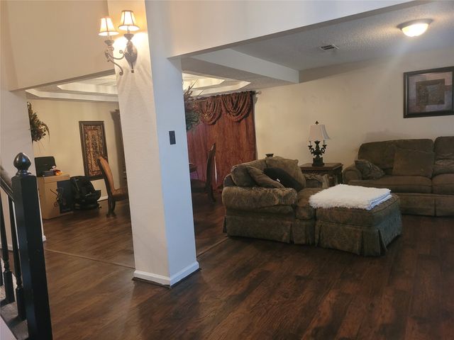 6920 Danieldale Drive, Fort Worth, TX 76137