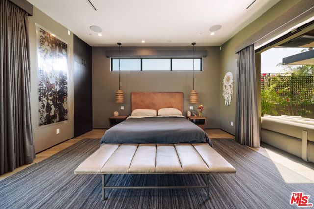 366 Huntley Drive, West Hollywood, CA 90048