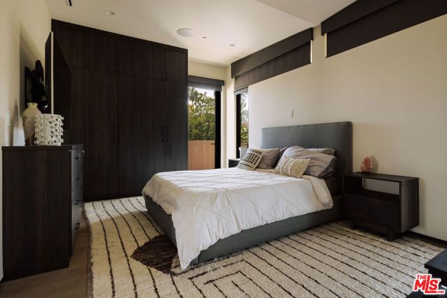 366 Huntley Drive, West Hollywood, CA 90048