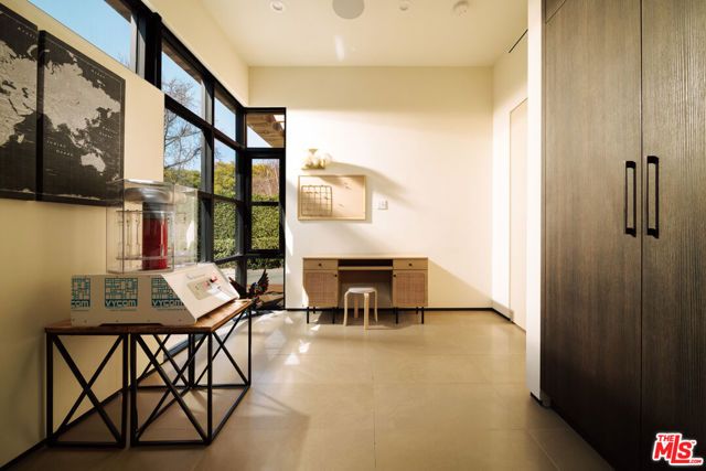366 Huntley Drive, West Hollywood, CA 90048