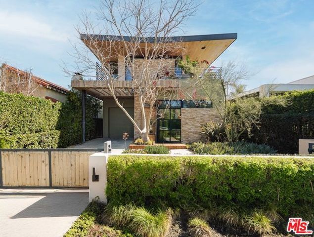366 Huntley Drive, West Hollywood, CA 90048