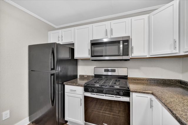 406 Garfield Street, Jackson, MI 49203