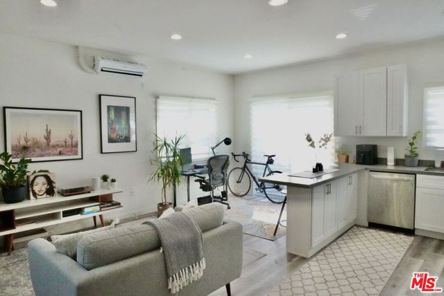 1157 S Point View Street, Los Angeles, CA 90035