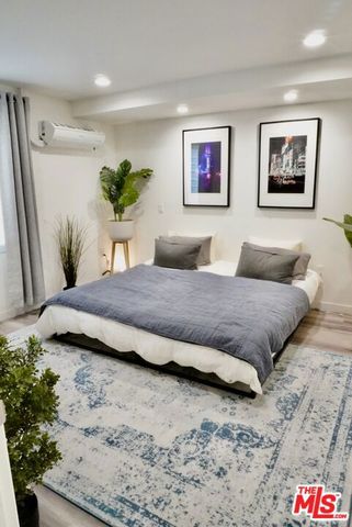 1157 S Point View Street, Los Angeles, CA 90035