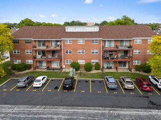 6135 W 94TH Street C5, Oak Lawn, IL 60453