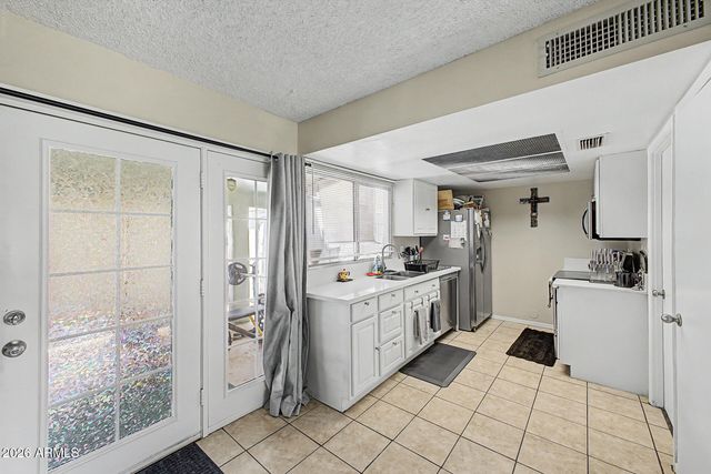 2607 W COOLIDGE Street, Phoenix, AZ 85017