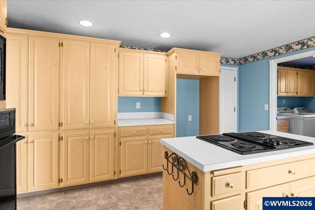 1186 Glazemeadow St NE, Keizer, OR 97303