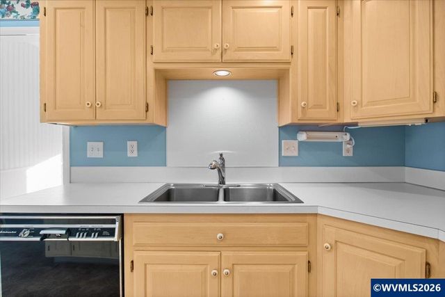 1186 Glazemeadow St NE, Keizer, OR 97303