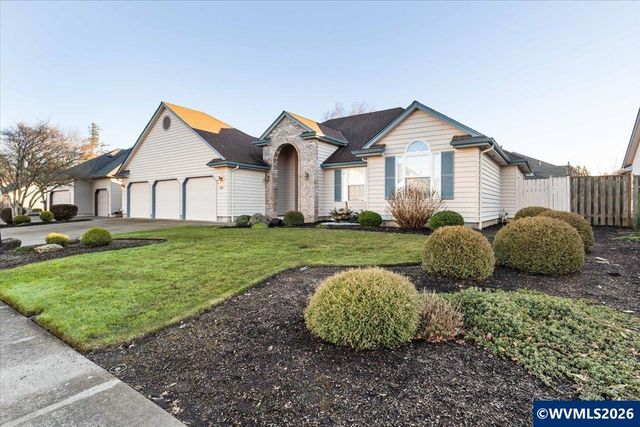 1186 Glazemeadow St NE, Keizer, OR 97303