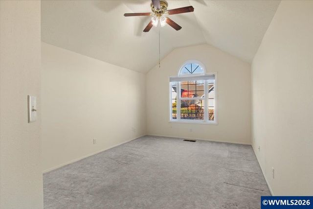 1186 Glazemeadow St NE, Keizer, OR 97303