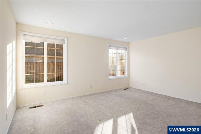 1186 Glazemeadow St NE, Keizer, OR 97303