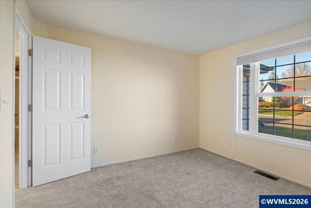 1186 Glazemeadow St NE, Keizer, OR 97303