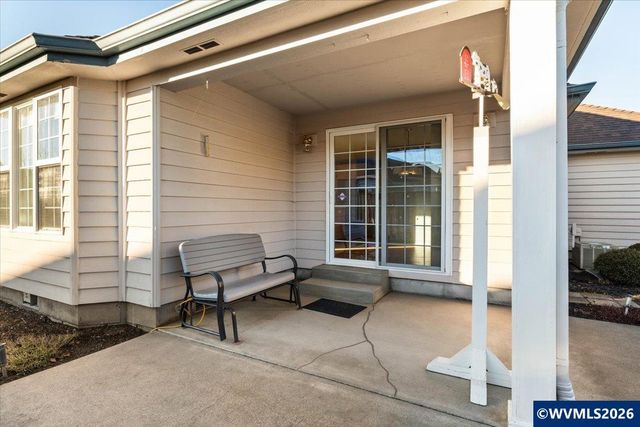 1186 Glazemeadow St NE, Keizer, OR 97303