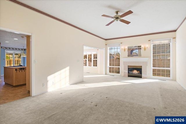 1186 Glazemeadow St NE, Keizer, OR 97303