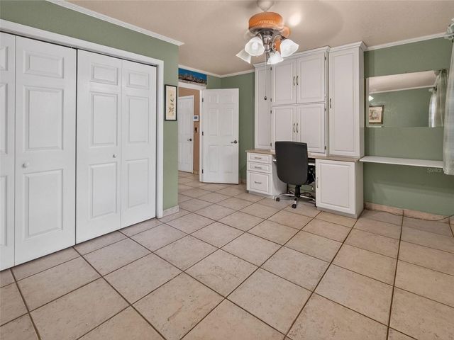 8516 TWIN LAKE BLVD, Tampa, FL 33614