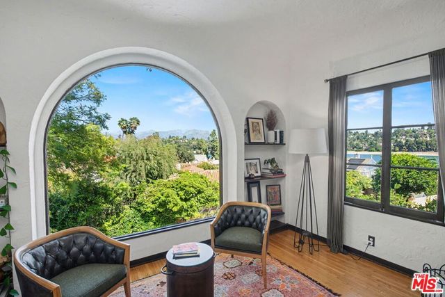 2042 Balmer Drive, Los Angeles, CA 90039