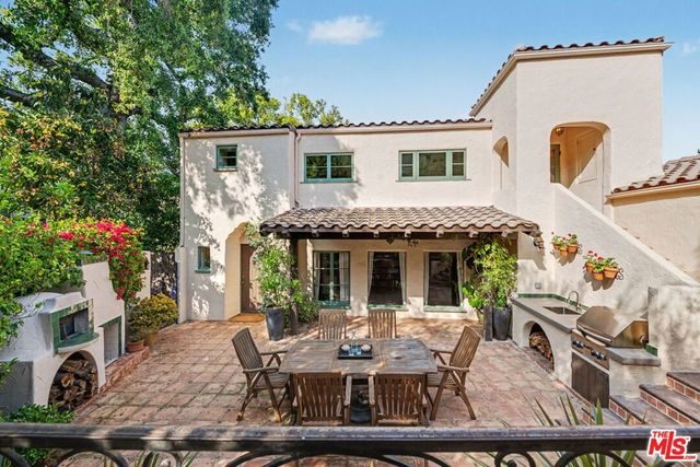 2042 Balmer Drive, Los Angeles, CA 90039