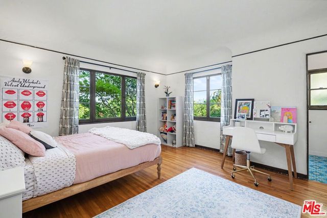 2042 Balmer Drive, Los Angeles, CA 90039