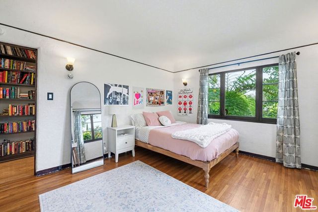 2042 Balmer Drive, Los Angeles, CA 90039