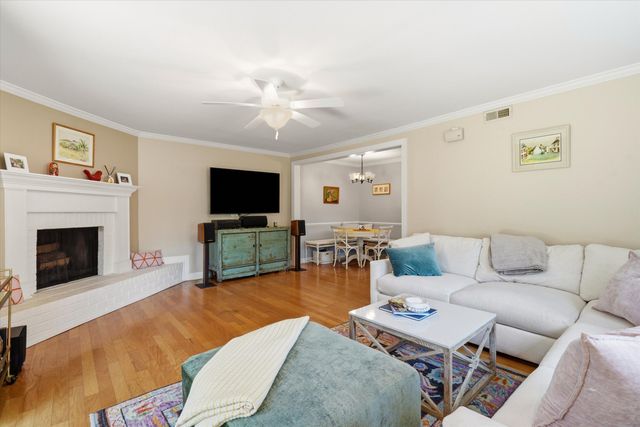 1001 Ventura Place, Mount Pleasant, SC 29464