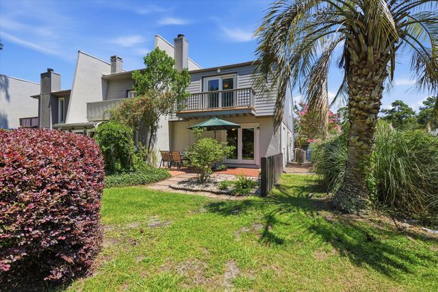 1001 Ventura Place, Mount Pleasant, SC 29464
