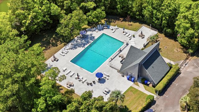 1001 Ventura Place, Mount Pleasant, SC 29464