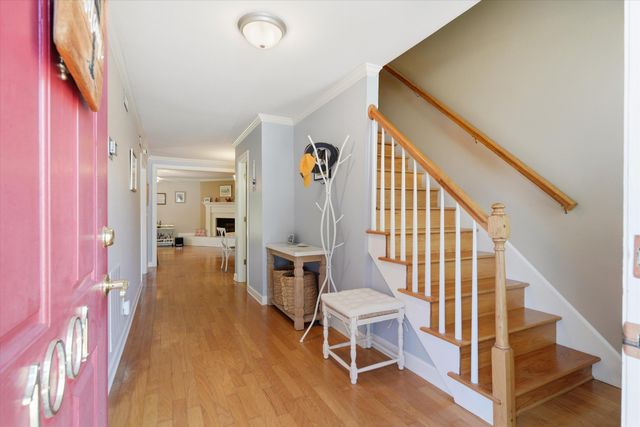 1001 Ventura Place, Mount Pleasant, SC 29464