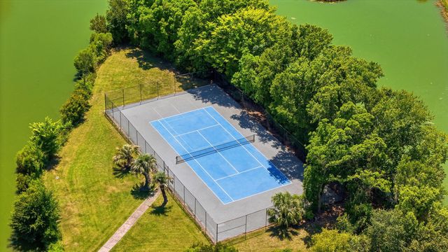 1001 Ventura Place, Mount Pleasant, SC 29464