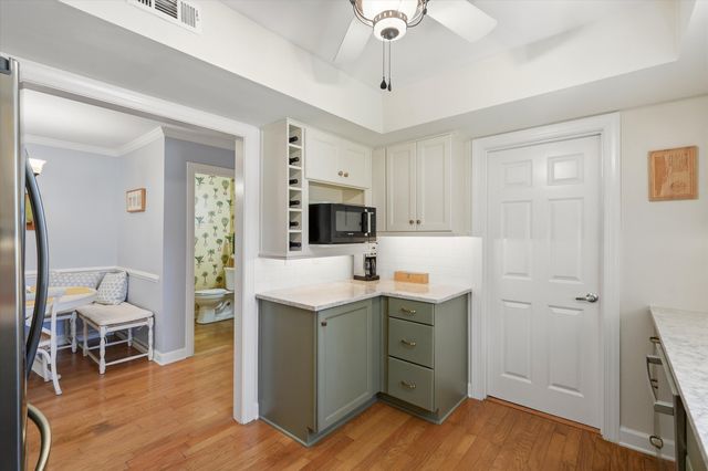 1001 Ventura Place, Mount Pleasant, SC 29464