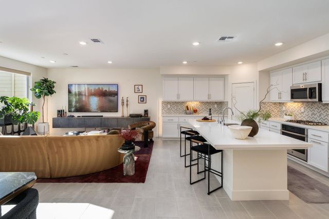 5532 Stout St, Dublin, CA 94568