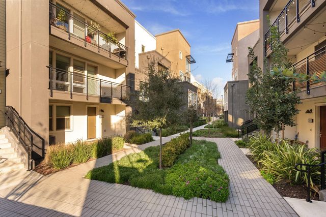 5532 Stout St, Dublin, CA 94568