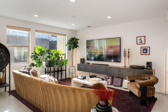 5532 Stout St, Dublin, CA 94568