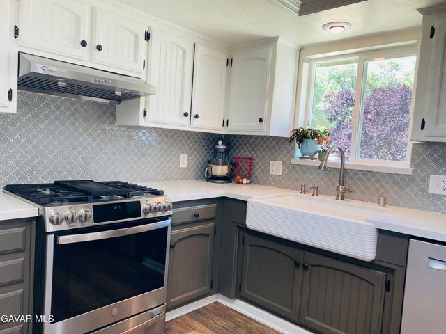 22817 Clover Spring Place, Tehachapi, CA 93561