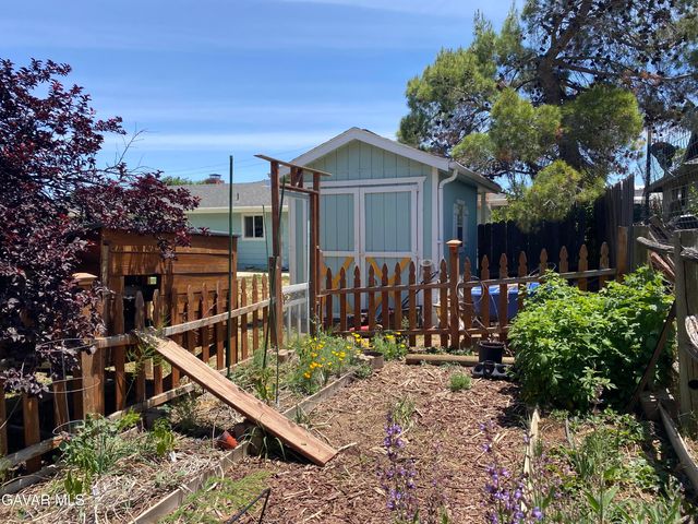 22817 Clover Spring Place, Tehachapi, CA 93561