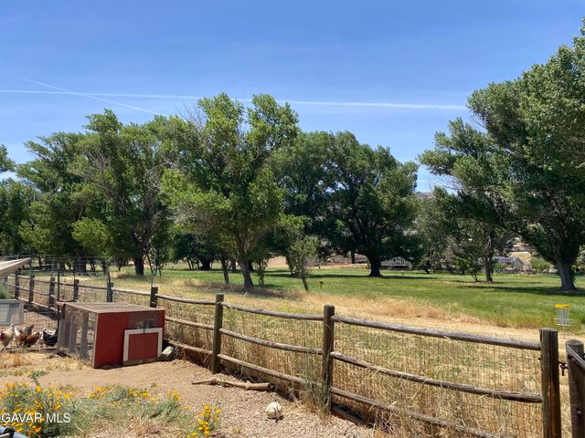 22817 Clover Spring Place, Tehachapi, CA 93561