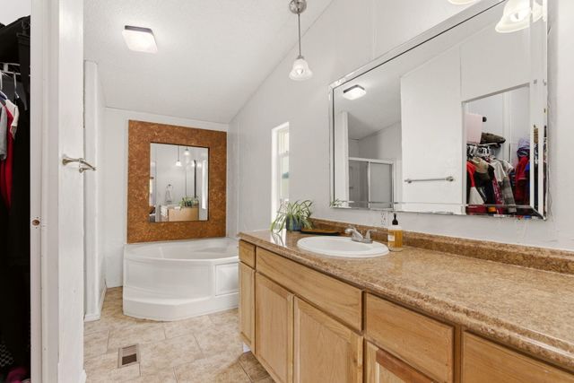 22 Guadalupe Drive, Peralta, NM 87042
