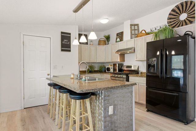 22 Guadalupe Drive, Peralta, NM 87042