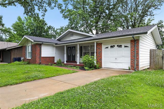 2827 Westminster Drive, Florissant, MO 63033