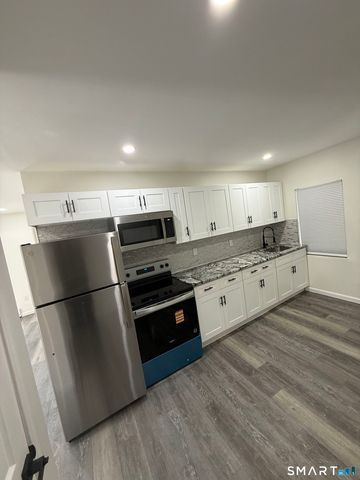 38 New Haven Avenue, Derby, CT 06418