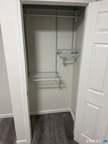 38 New Haven Avenue, Derby, CT 06418