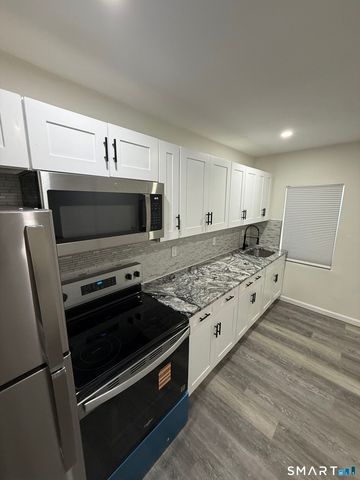 38 New Haven Avenue, Derby, CT 06418