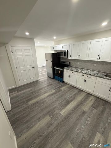 38 New Haven Avenue, Derby, CT 06418