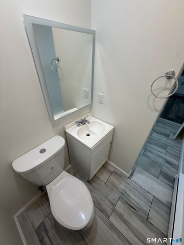 38 New Haven Avenue, Derby, CT 06418