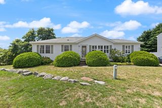 11 Crestview Terrace, Gloucester, MA 01930
