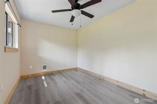 8471 Golden Valley Drive, Maple Falls, WA 98266