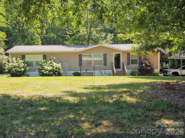 195 Hollywood Street, Forest City, NC 28043