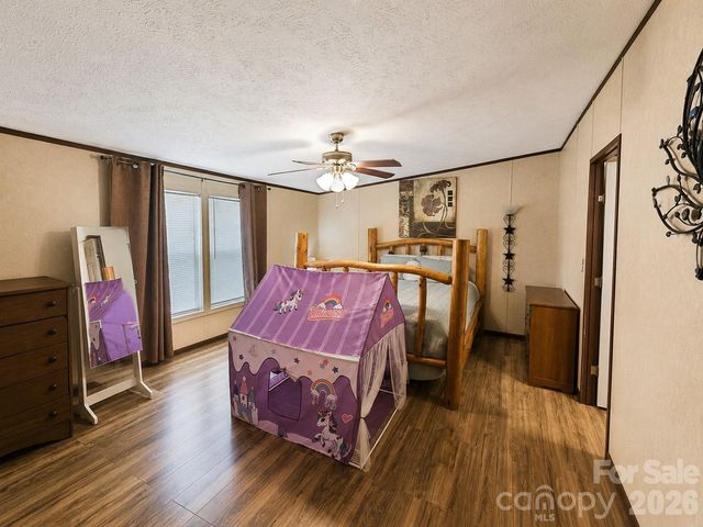 195 Hollywood Street, Forest City, NC 28043