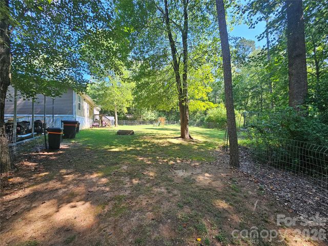 195 Hollywood Street, Forest City, NC 28043