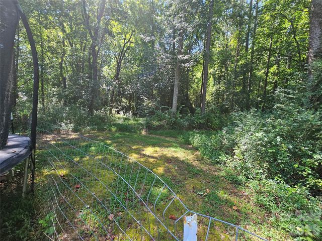 195 Hollywood Street, Forest City, NC 28043