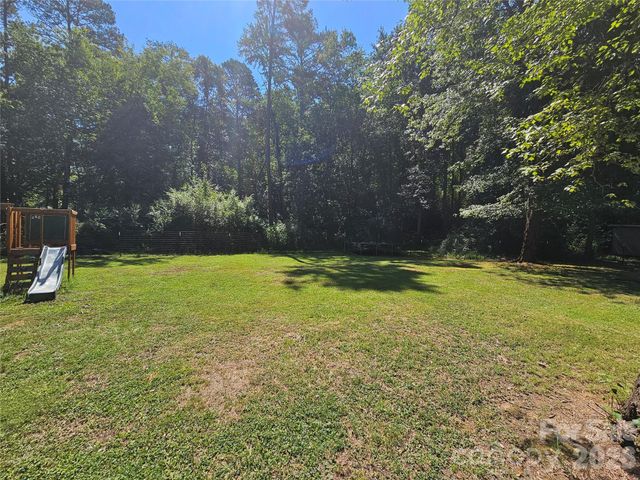 195 Hollywood Street, Forest City, NC 28043